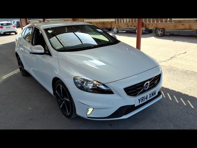 BUY VOLVO V40 R-DESIGN T3  2014 T3 R-DESIGN, Newark Motor Auctions