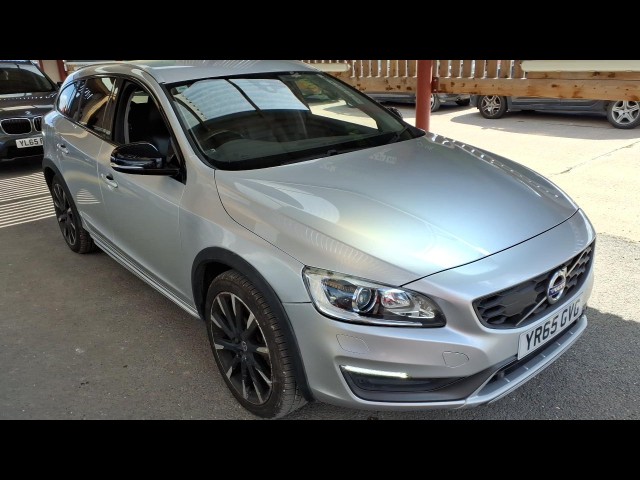 BUY VOLVO V60 C COUNTRY LUX NAV D4  2015 D4 CROSS COUNTRY LUX NAV AWD, Newark Motor Auctions