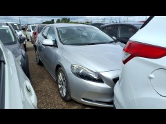 BUY VOLVO V40 SE LUX NAV D3 2013 D3 SE LUX NAV, Newark Motor Auctions